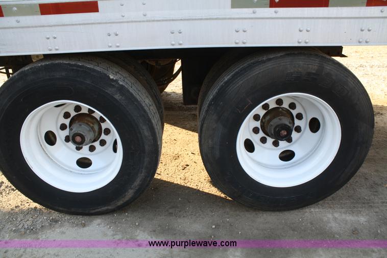 image for item A6510 1998 Trailmobile 53' van trailer