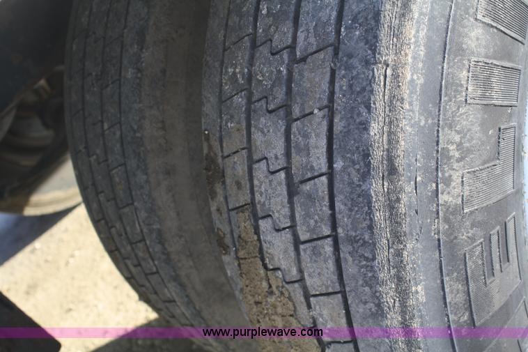 image for item A6510 1998 Trailmobile 53' van trailer