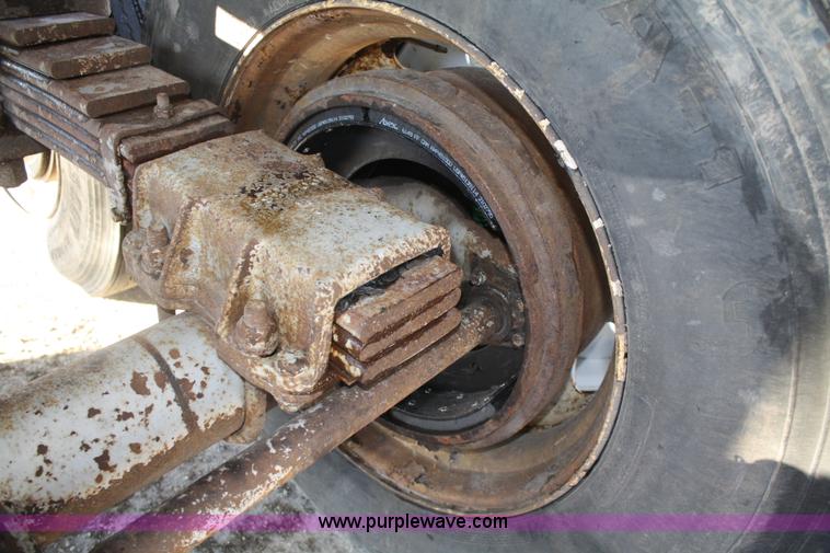 image for item A6618 2001 Ravens FFST-39 PRO end dump scrap trailer