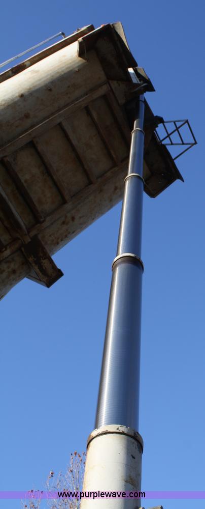 image for item A6618 2001 Ravens FFST-39 PRO end dump scrap trailer