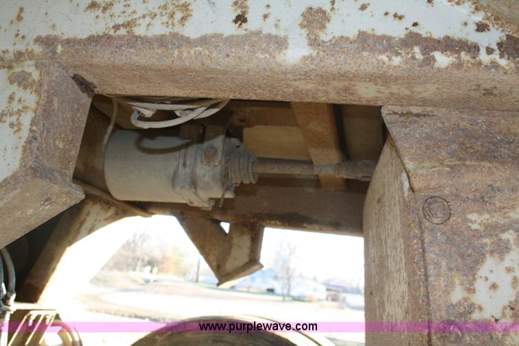 image for item A6618 2001 Ravens FFST-39 PRO end dump scrap trailer