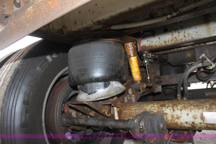 image for item B8690 1998 Thermo-King SB-III Max 53' reefer trailer