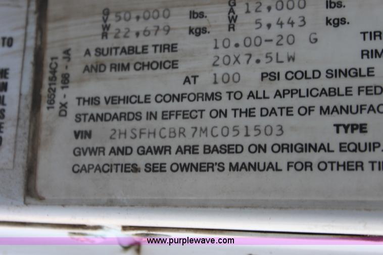 image for item B8751 1991 International 9400 Eagle semi truck