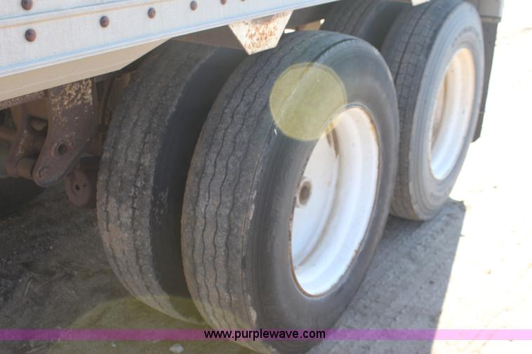 image for item B8752 1991 Timpte 42' grain trailer