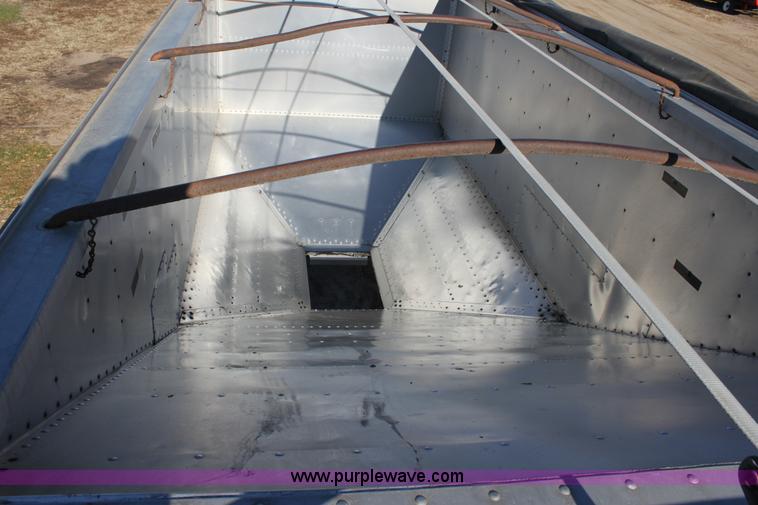 image for item B8752 1991 Timpte 42' grain trailer