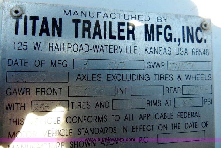 image for item A3383 2000 Titan 30' flatbed gooseneck trailer