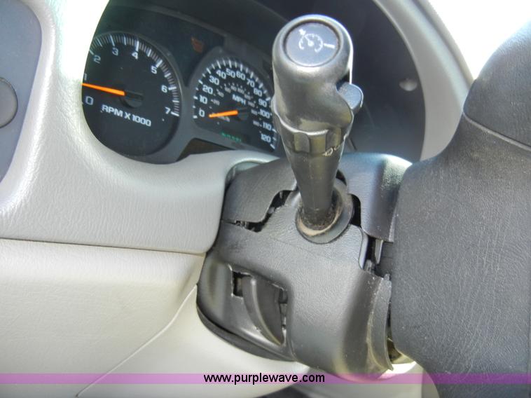 image for item A3388 2002 Chevrolet Trailblazer LT SUV