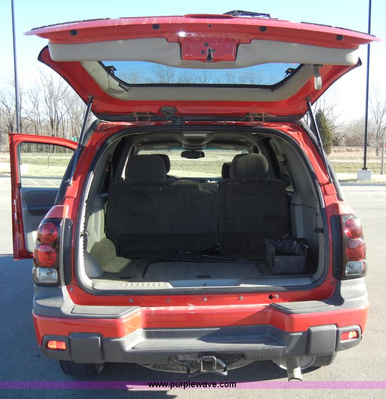 image for item A3388 2002 Chevrolet Trailblazer LT SUV