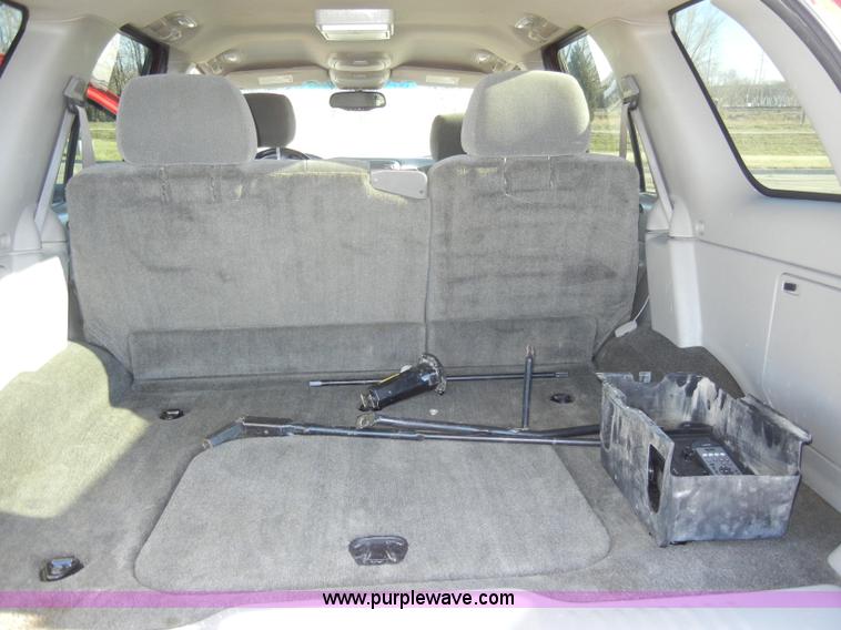 image for item A3388 2002 Chevrolet Trailblazer LT SUV