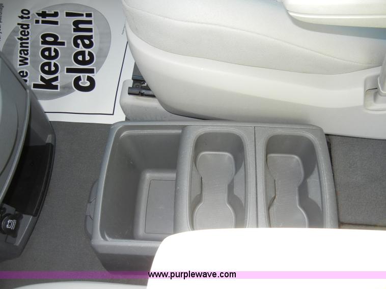 image for item A3389 2008 Chrysler Town & Country Touring mini van