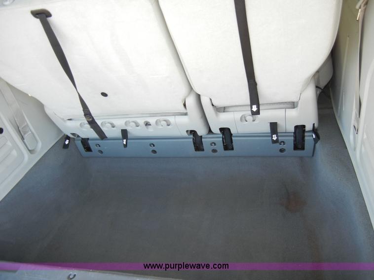 image for item A3389 2008 Chrysler Town & Country Touring mini van