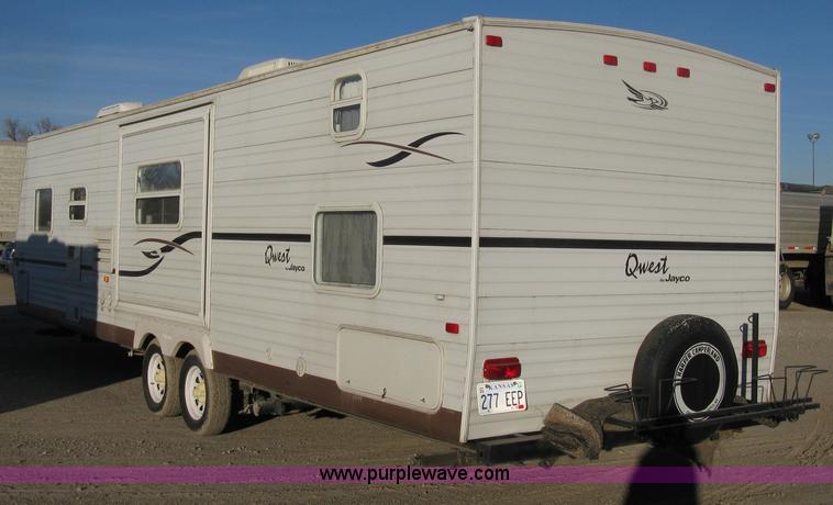 image for item A6024 2003 Jayco Qwest 324G camper trailer