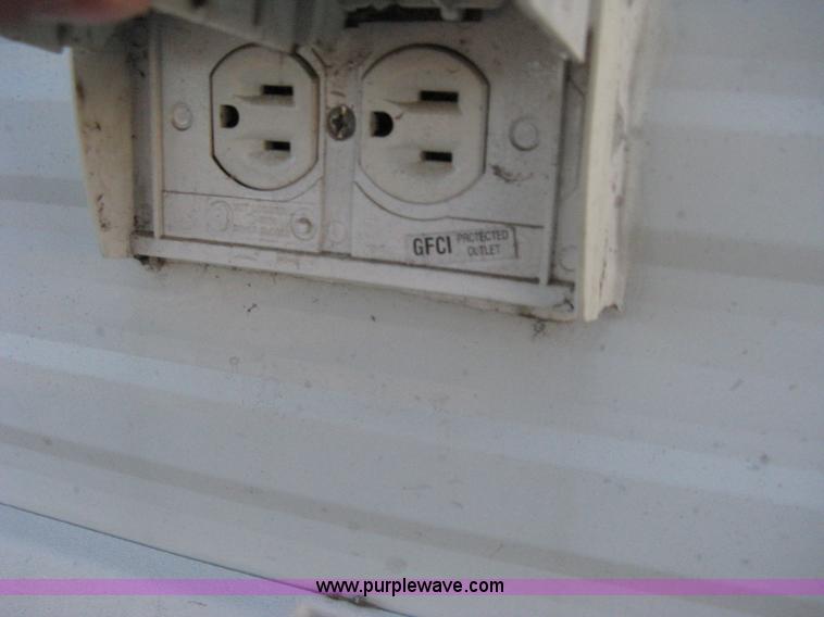 image for item A6024 2003 Jayco Qwest 324G camper trailer