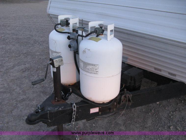 image for item A6024 2003 Jayco Qwest 324G camper trailer