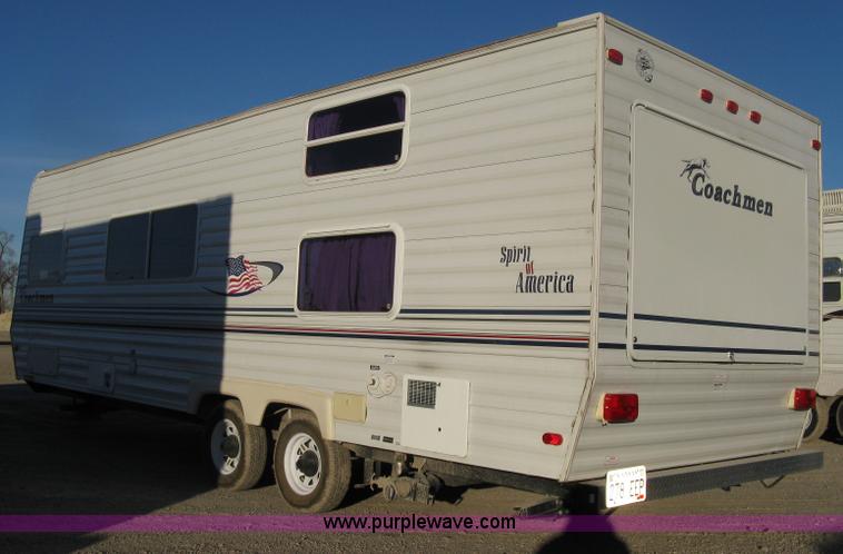 image for item A6025 2004 Coachmen Spirit of America Limited Edition camper trailer