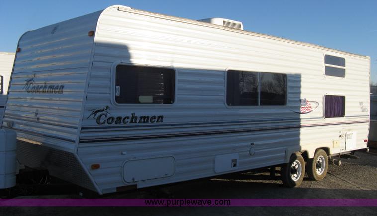 image for item A6025 2004 Coachmen Spirit of America Limited Edition camper trailer