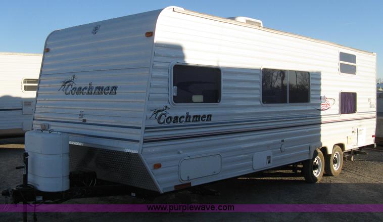 image for item A6025 2004 Coachmen Spirit of America Limited Edition camper trailer
