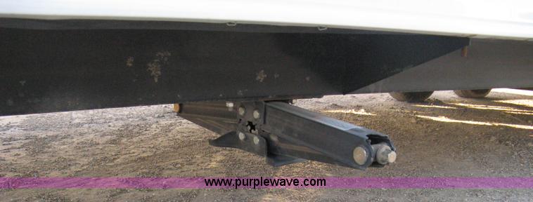 image for item A6025 2004 Coachmen Spirit of America Limited Edition camper trailer