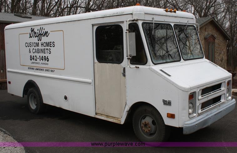 image for item A6623 1977 Chevrolet 30 step van