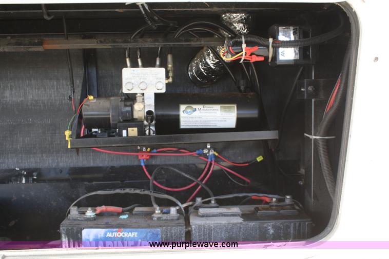 image for item A6627 2002 Montana High Country fifth wheel camper