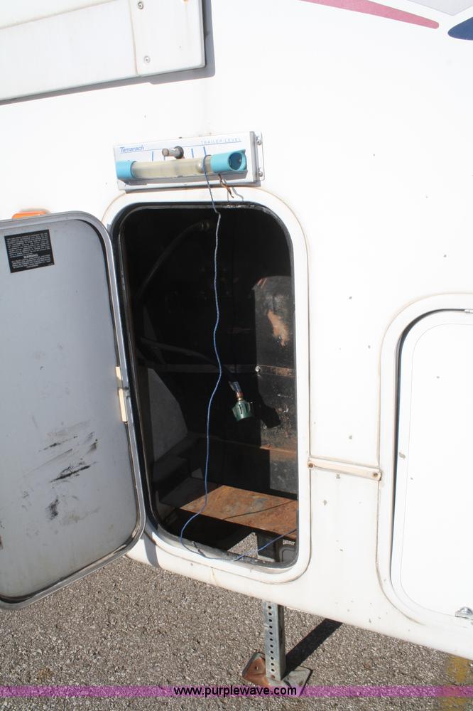 image for item A6627 2002 Montana High Country fifth wheel camper