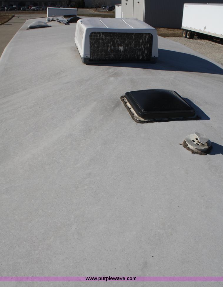 image for item A6627 2002 Montana High Country fifth wheel camper