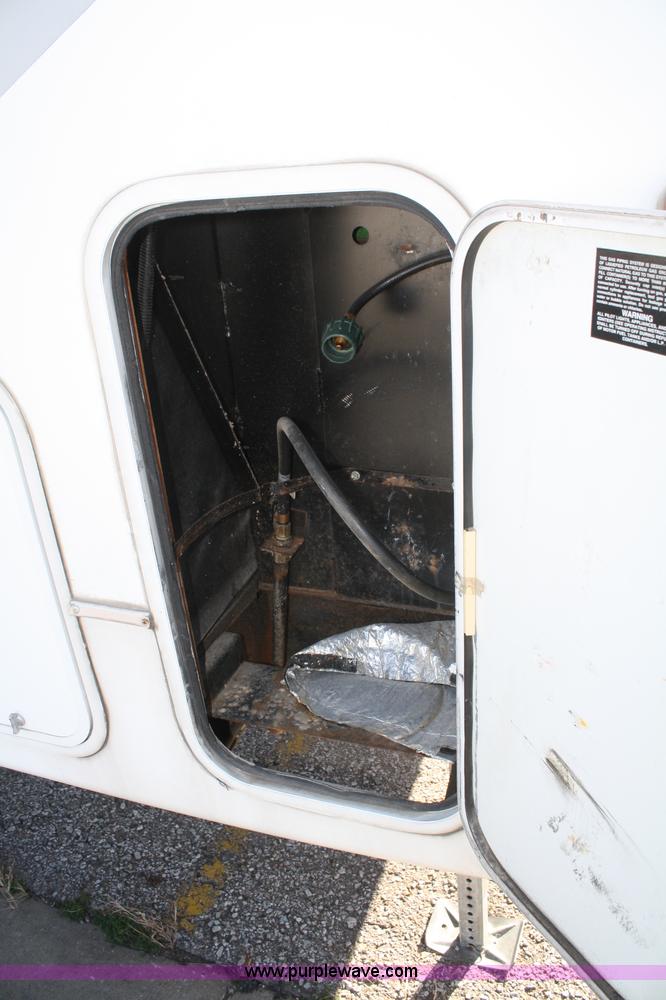 image for item A6627 2002 Montana High Country fifth wheel camper