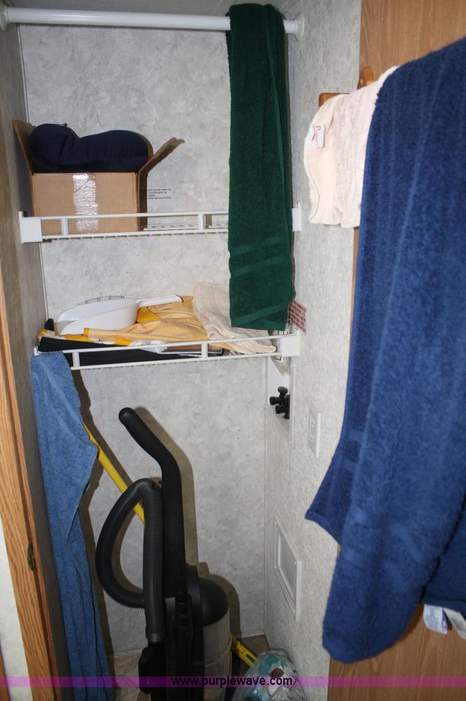 image for item A6627 2002 Montana High Country fifth wheel camper