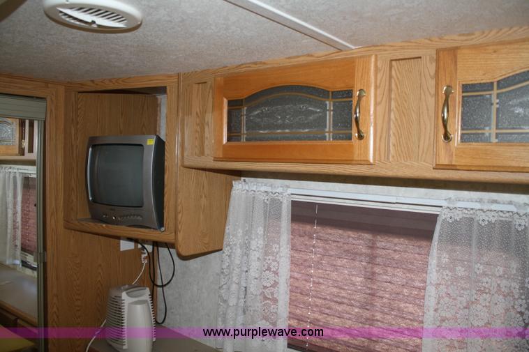 image for item A6627 2002 Montana High Country fifth wheel camper