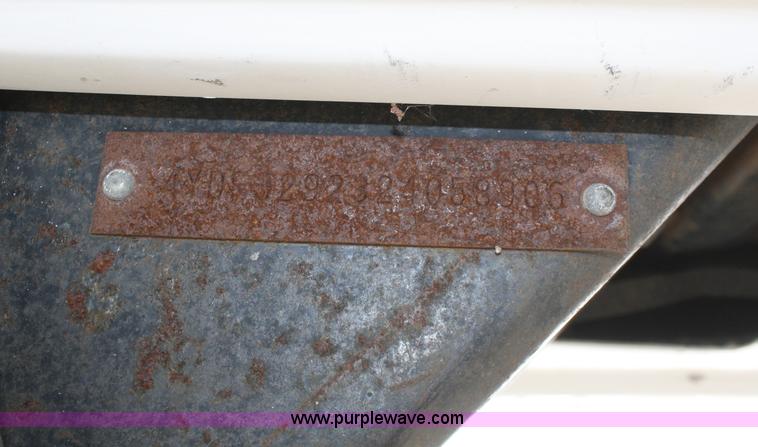 image for item A6627 2002 Montana High Country fifth wheel camper