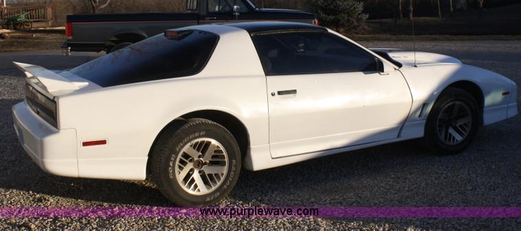 image for item A6632 1986 Pontiac Firebird Trans Am