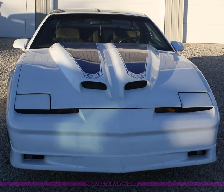 image for item A6632 1986 Pontiac Firebird Trans Am