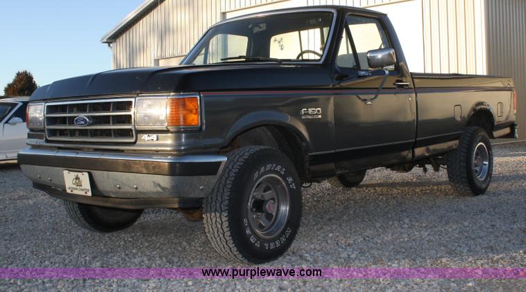 image for item A6633 1989 Ford F150 pickup truck