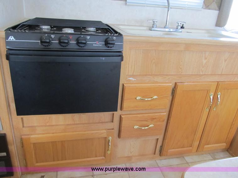 image for item B2519 2002 Keystone Sport Hornet camper