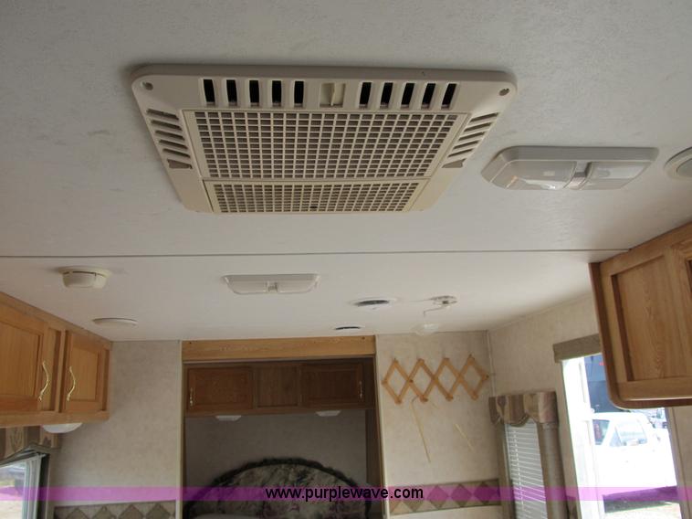 image for item B2519 2002 Keystone Sport Hornet camper