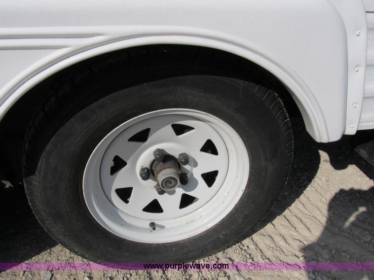 image for item B2519 2002 Keystone Sport Hornet camper