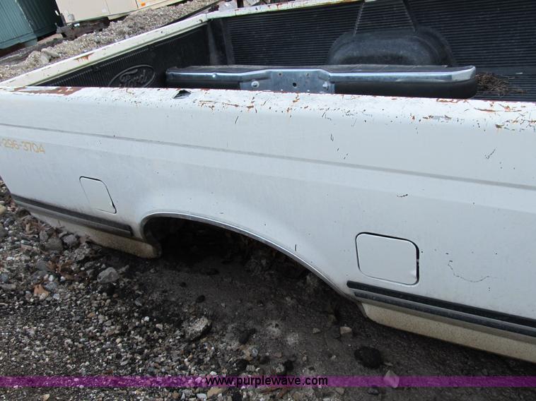 image for item B2572 1990 Ford F250 pickup truck bed