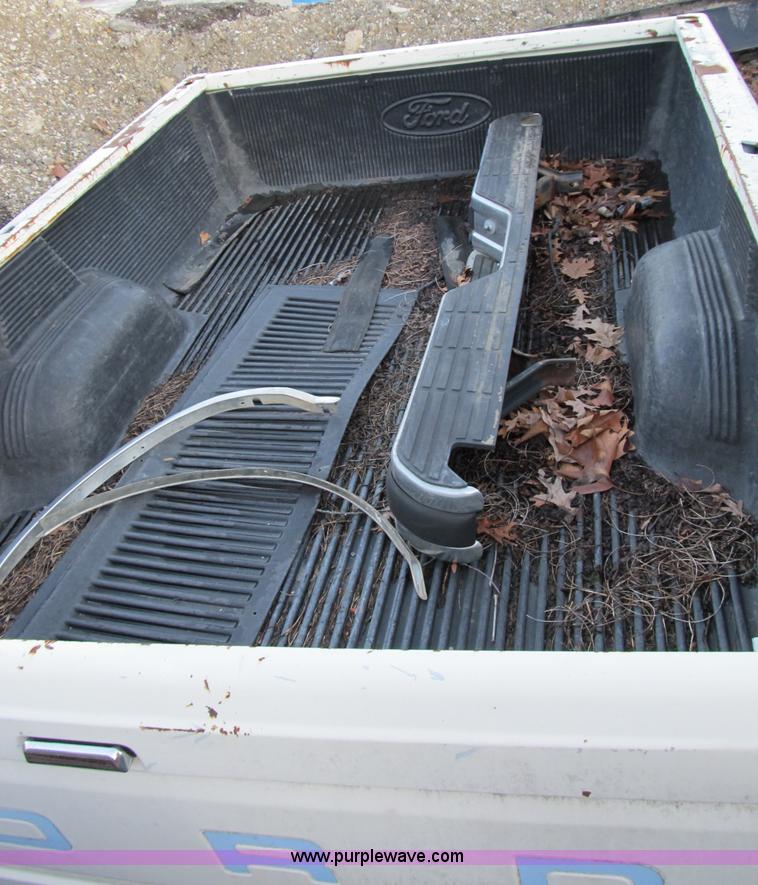 image for item B2572 1990 Ford F250 pickup truck bed