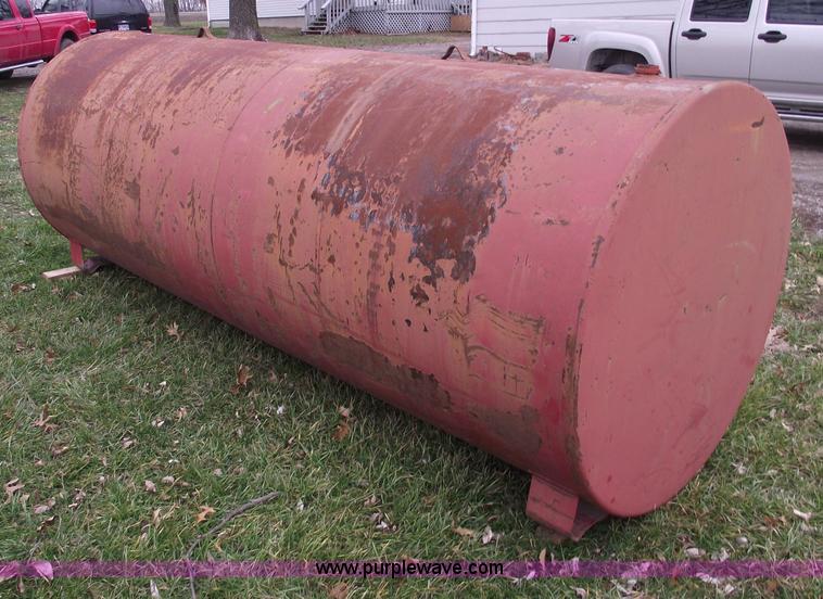 image for item B6016 Fuel tank