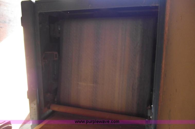 image for item B6039 24" commercial belt sander with dust collector