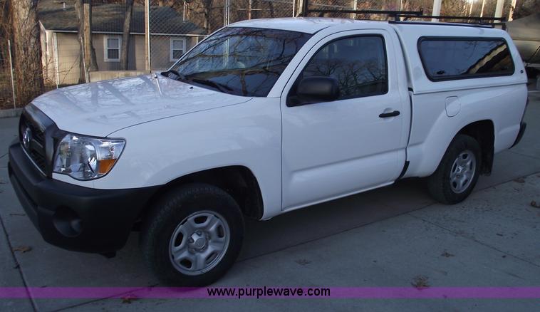 image for item B6045 2011 Toyota Tacoma pickup truck