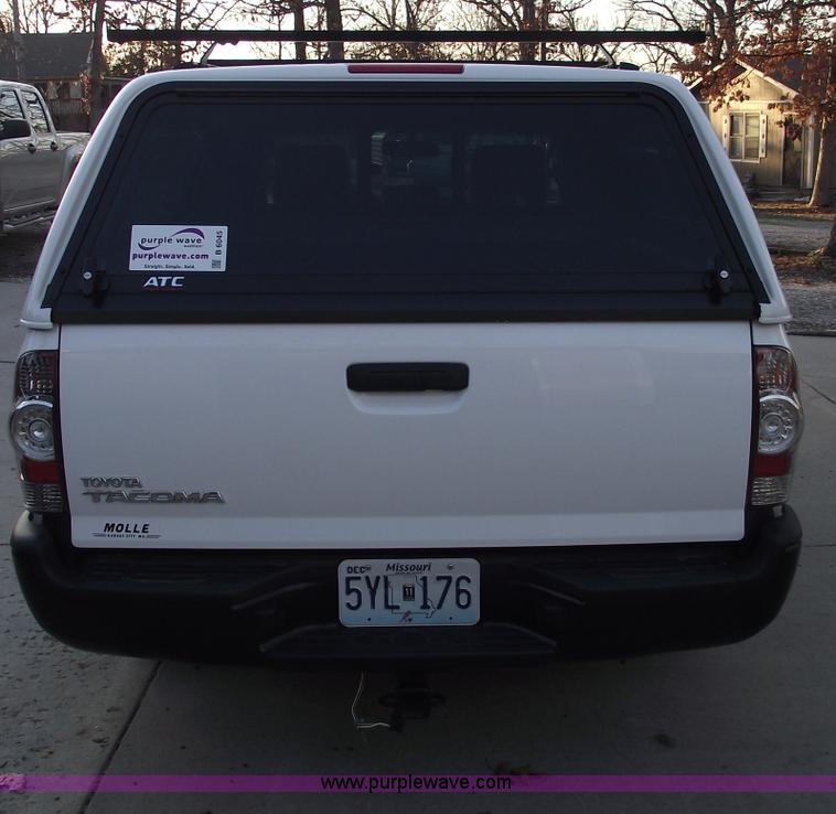 image for item B6045 2011 Toyota Tacoma pickup truck