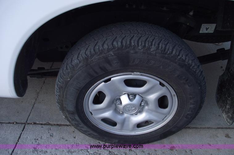 image for item B6045 2011 Toyota Tacoma pickup truck