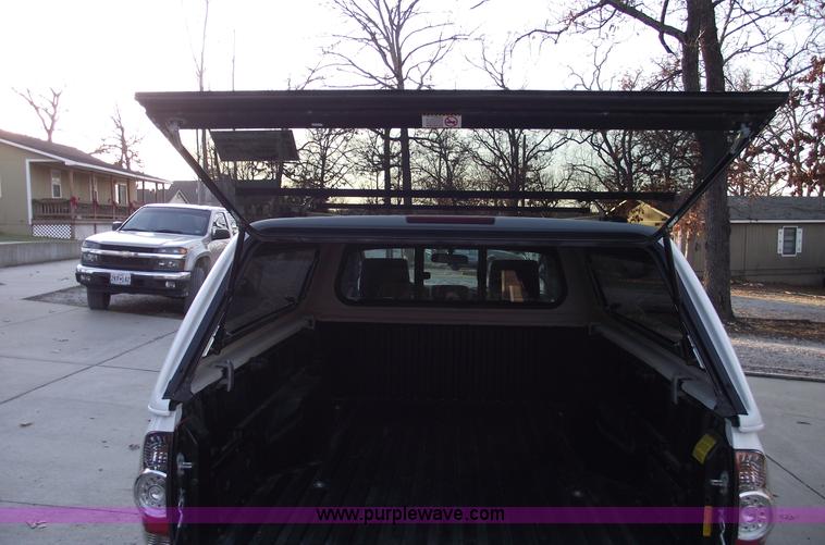 image for item B6045 2011 Toyota Tacoma pickup truck