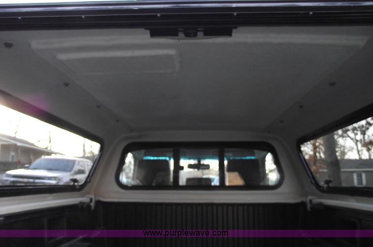 image for item B6045 2011 Toyota Tacoma pickup truck