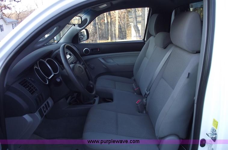 image for item B6045 2011 Toyota Tacoma pickup truck