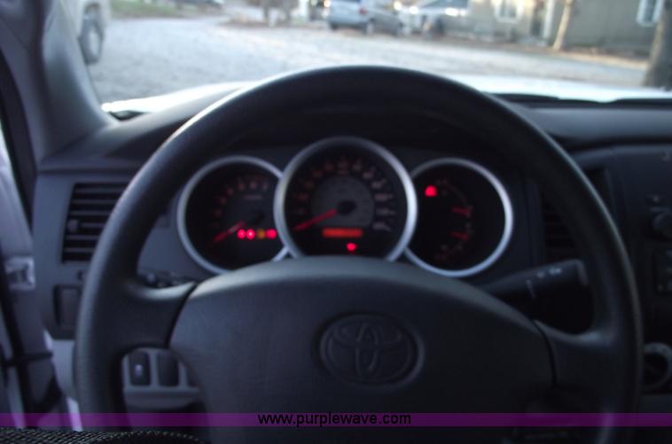 image for item B6045 2011 Toyota Tacoma pickup truck