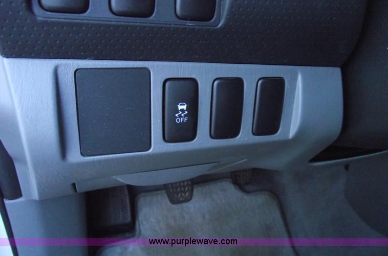 image for item B6045 2011 Toyota Tacoma pickup truck