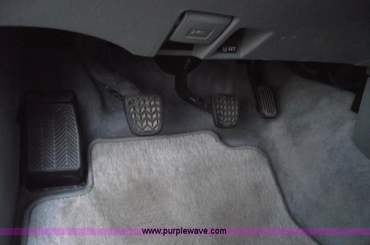 image for item B6045 2011 Toyota Tacoma pickup truck