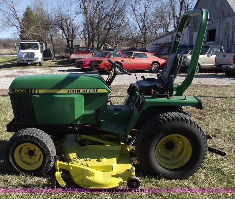 image for item B6048 John Deere 855 lawn tractor